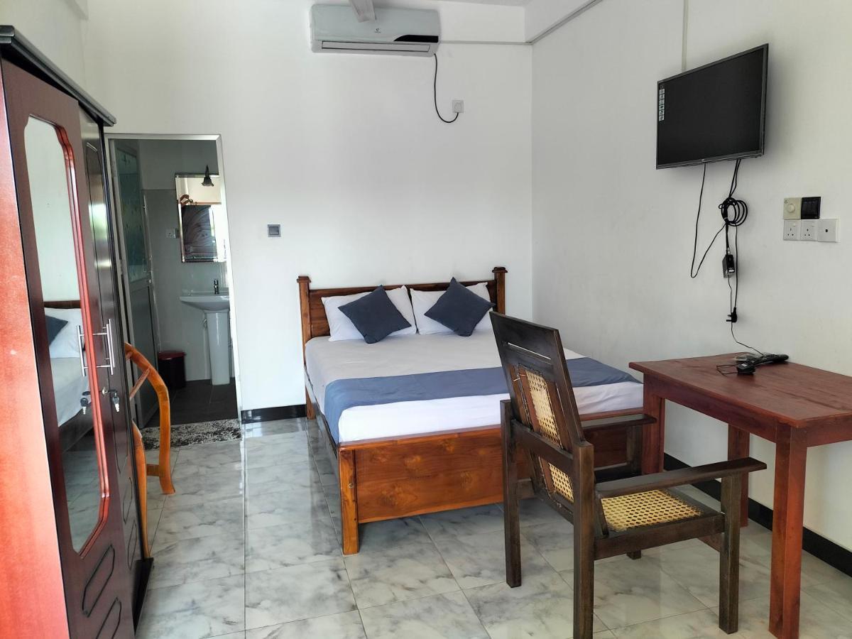 Hotel Sun Blue Uppuveli Dış mekan fotoğraf