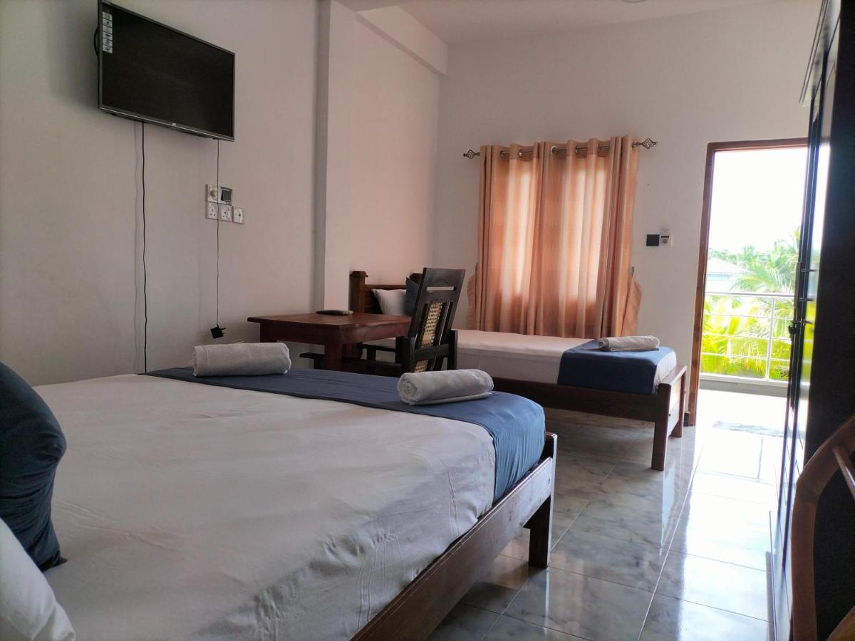 Hotel Sun Blue Trincomalee Dış mekan fotoğraf