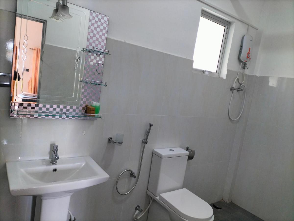 Hotel Sun Blue Uppuveli Dış mekan fotoğraf