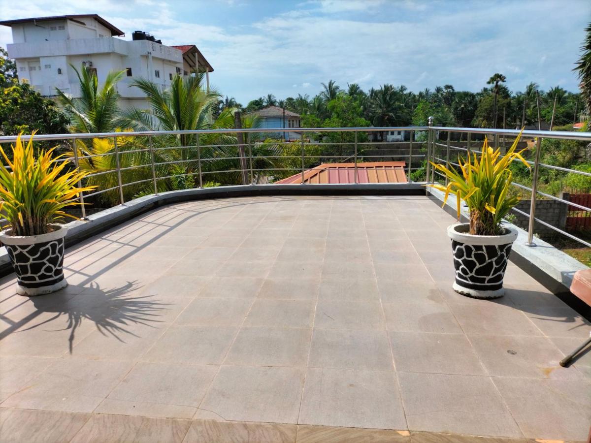 Hotel Sun Blue Trincomalee Dış mekan fotoğraf