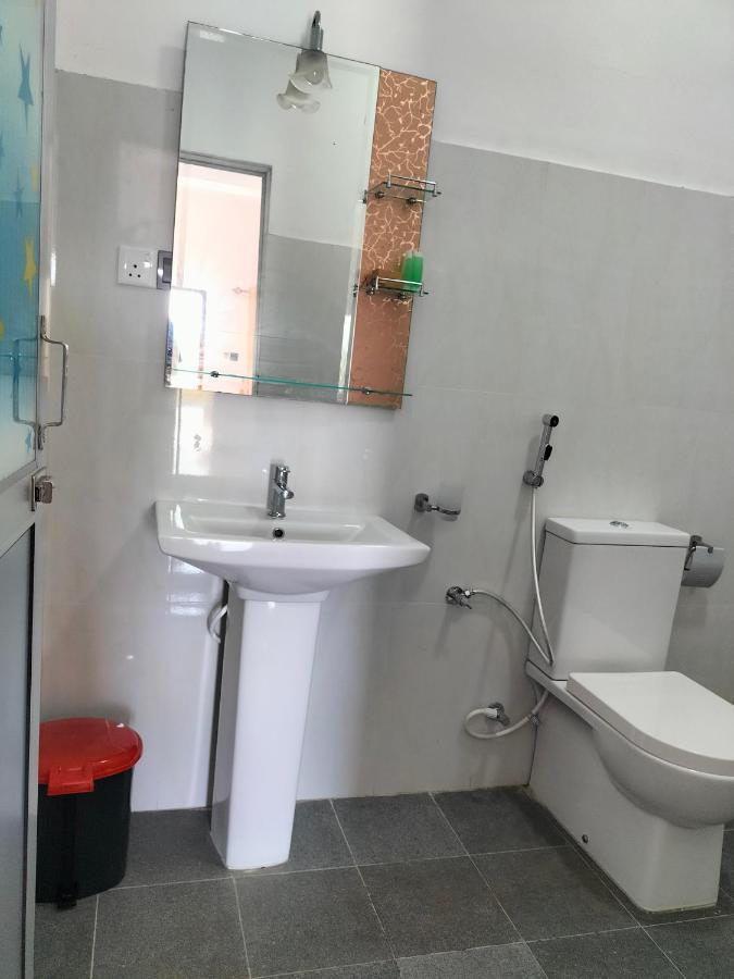 Hotel Sun Blue Trincomalee Dış mekan fotoğraf