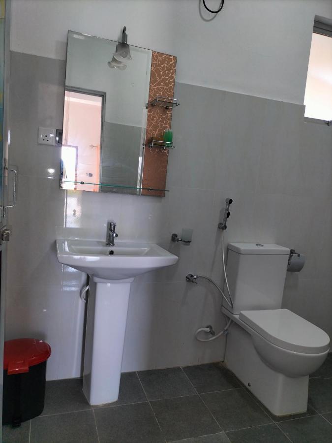 Hotel Sun Blue Trincomalee Dış mekan fotoğraf