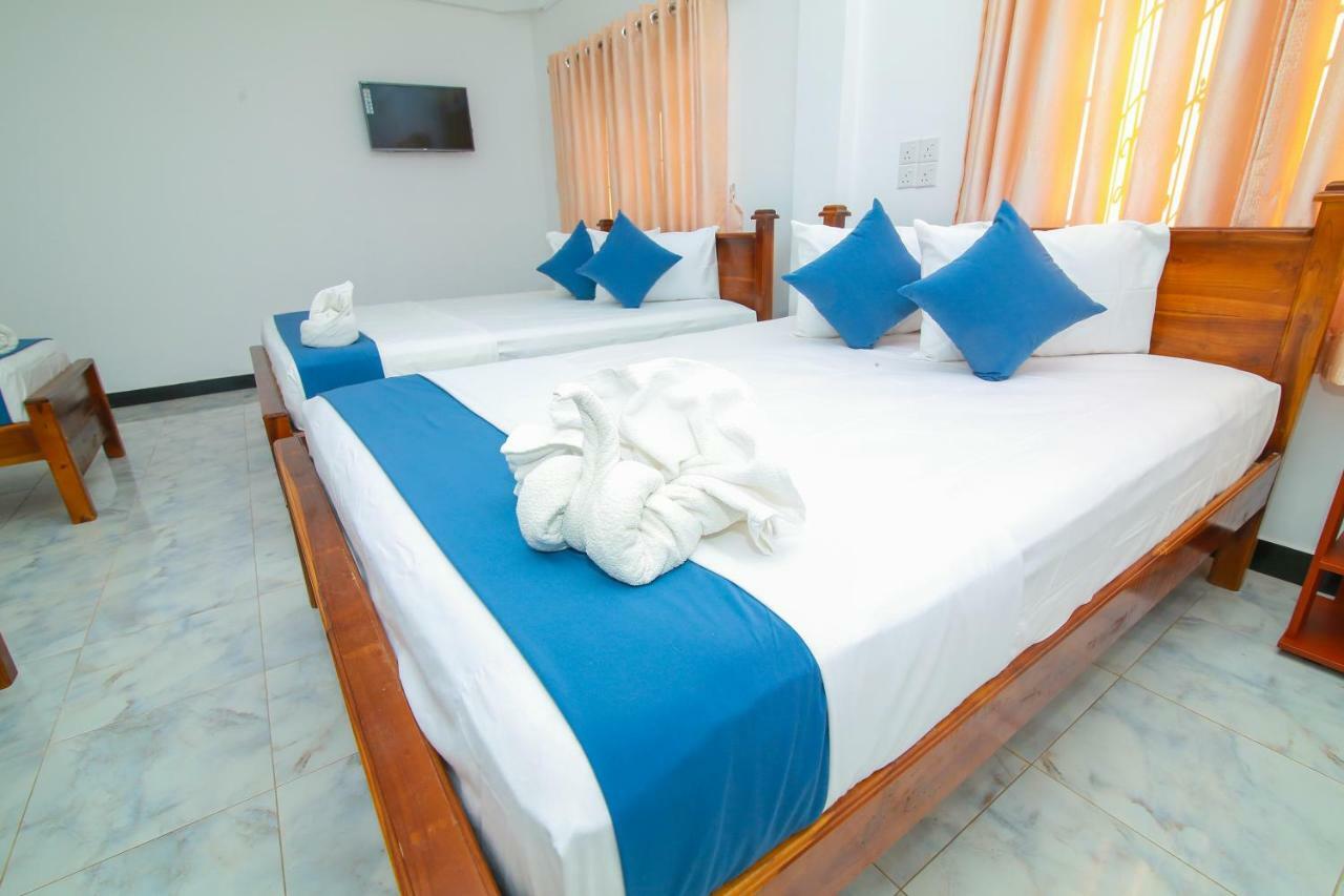 Hotel Sun Blue Trincomalee Dış mekan fotoğraf