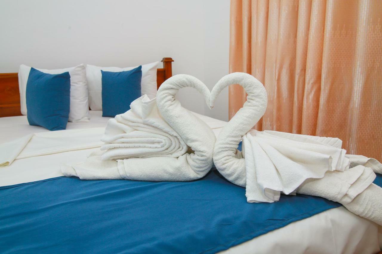 Hotel Sun Blue Uppuveli Dış mekan fotoğraf