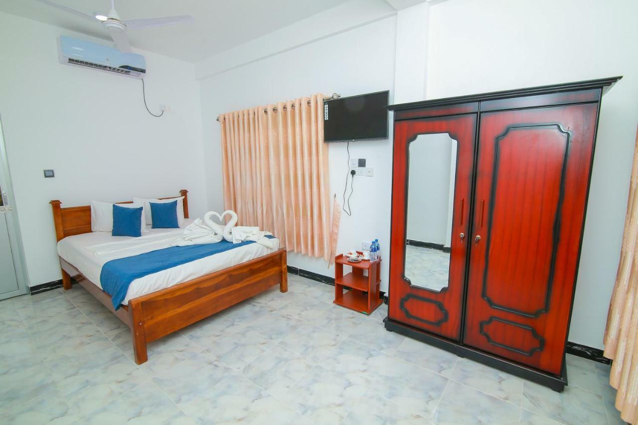 Hotel Sun Blue Uppuveli Dış mekan fotoğraf